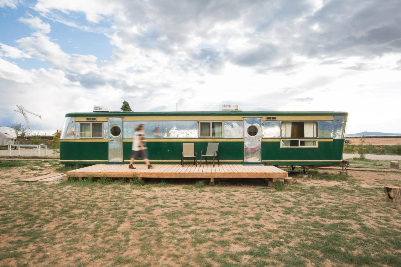 Hotel Luna Mystica Taos Exterior photo
